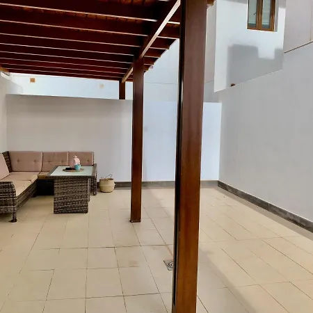 Apt. Con Terraza Solarium De 70m2 - Acceso Directo A Piscina * 야이자